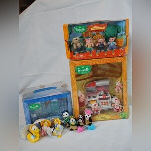 Furryville family toy lot